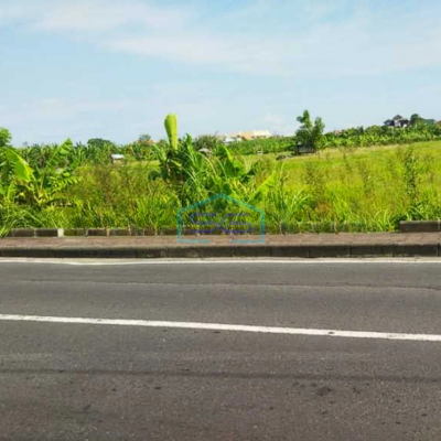 Disewakan Tanah Komersil Strategis Jalan Utama Seminyak Badung Bali LT 3850m2