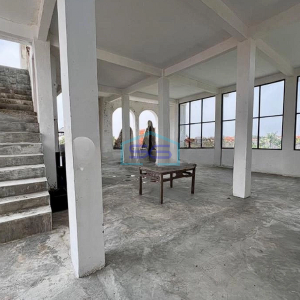 Disewakan Ruang Usaha Bangunan Permanen Kerobokan Kelod Bali Badung LB 650m2-2