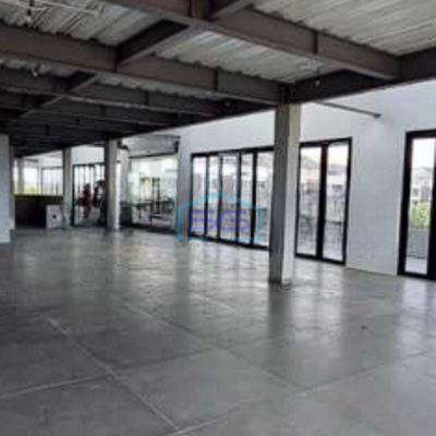 Disewakan Ruang Usaha Cantik Baru Di Umalas Badung Bali LT 180m2