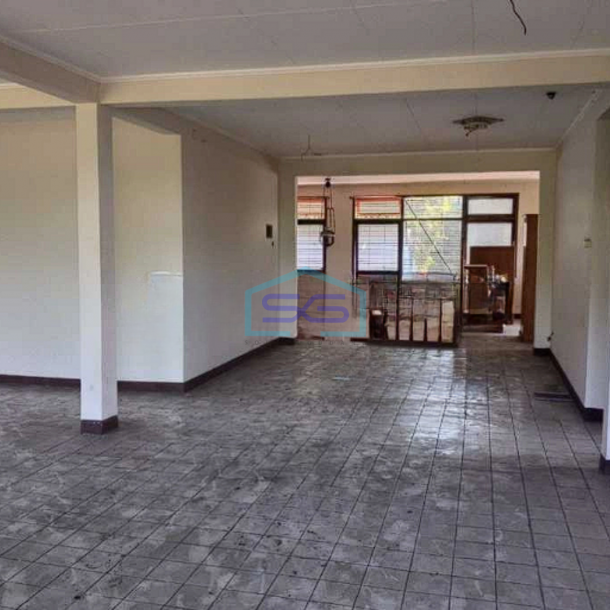 Disewakan Gedung 2 Lantai Lokasi di Denpasar Bali Luas Tanah 600m2-4