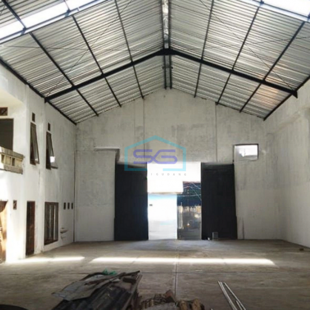 Dijual Gudang Kantor Siap Pakai 2 Lantai di Gatsu Barat Denpasar Bali Luas 500m2-1