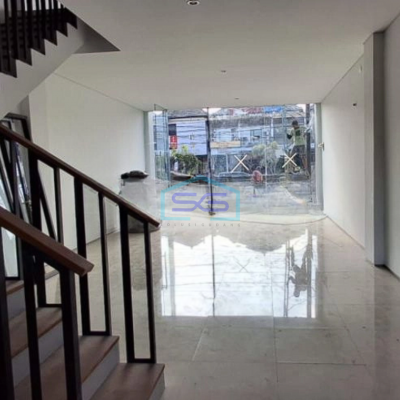 Dijual Ruko Gress Pusat Niaga Parkiran Besar Di Denpasar Barat Bali LB 193m2