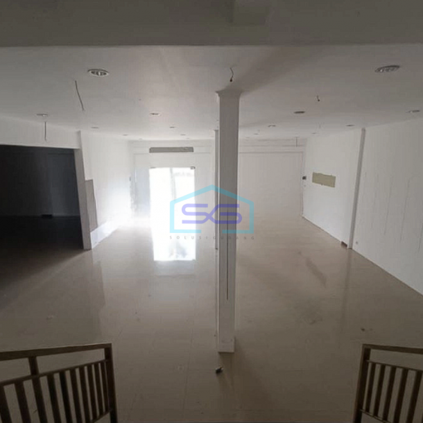 Disewakan Gedung 2 Lantai Jalan Utama Seminyak Badung Bali LT 600m2-2