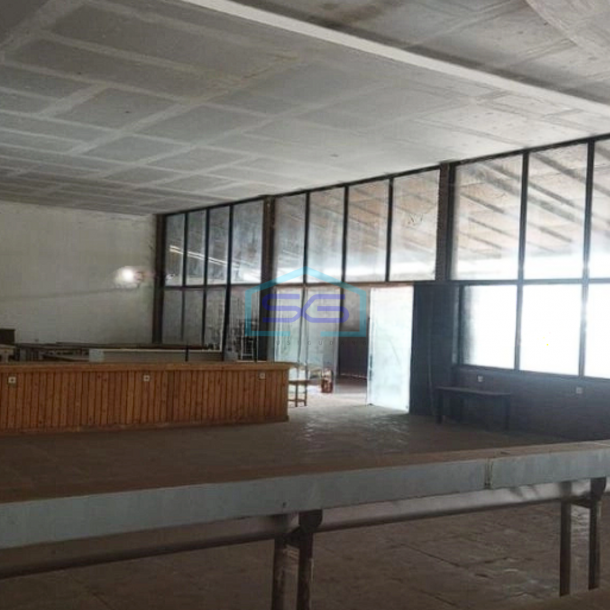 Disewakan Gedung Komersil Dengan Parkiran Luas di Denpasar Bali LT 1800m2-2