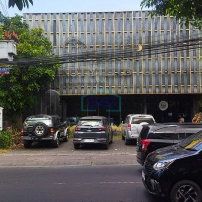 Disewakan Ruko Ruang Usaha Full Bangunan di Seminyak Badung Bali LT 1200m2