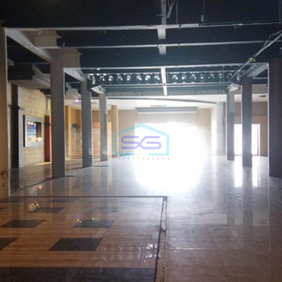 Disewakan Gedung 4 Lantai Plus Lift di Sunset Road Bali LB 3200m2