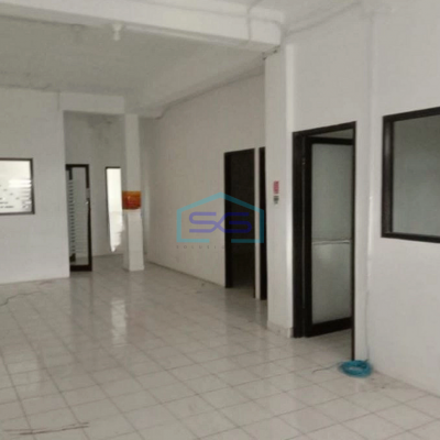 Disewakan Ruko Gandeng Plus Tanah Kosong di Gatsu Barat Denpasar Bali LT 300m2
