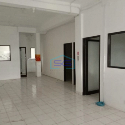 Disewakan Ruko Gandeng Plus Tanah Kosong di Gatsu Denpasar Bali LT 300m2