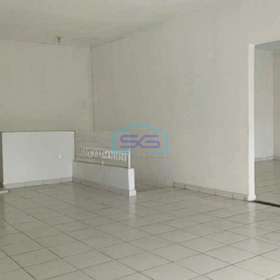 Disewakan Ruko Gandeng 2 Lantai Parkiran Luas di Denpasar Bali LB 200m2