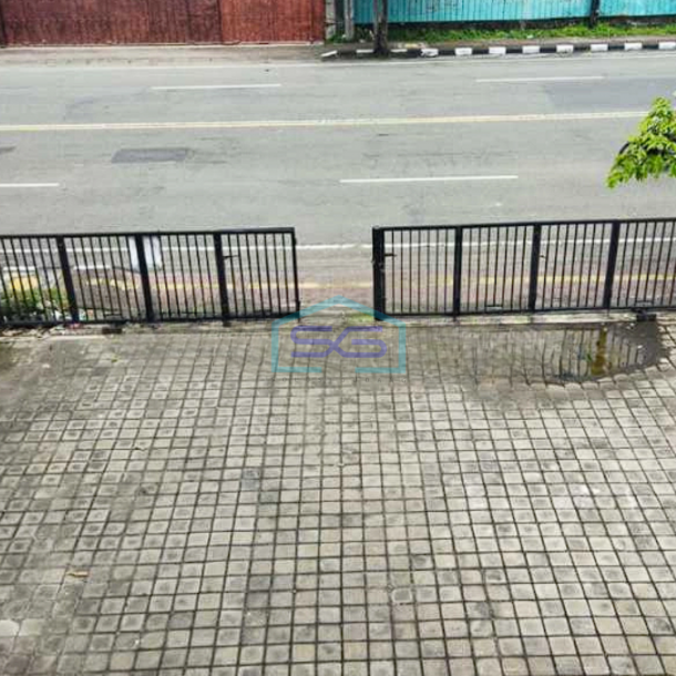 Disewakan Ruko Gandeng 2 Lantai Parkiran Luas di Denpasar Bali LB 200m2-2