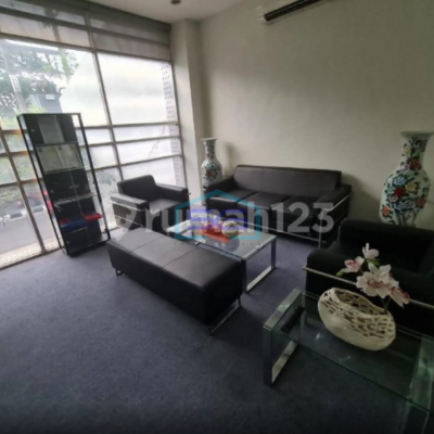 Dijual Gedung Kantor di Jalan Raya Kenjeran Surabaya Luas Tanah 332m2