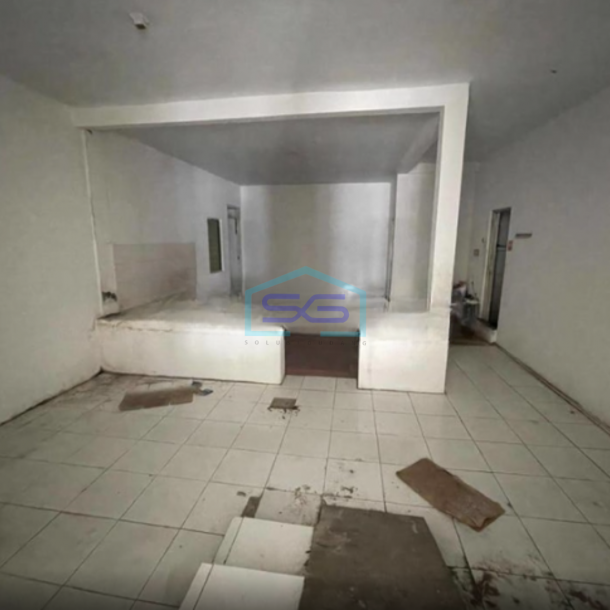 Disewakan Ruang Usaha Komersial di Pinggir Jalan Raya Jemursari Surabaya LB 240m2-4