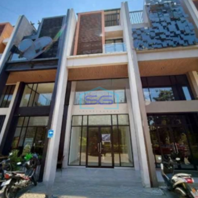 Disewakan Ruko Baru Siap Pakai Langsung Menghadap Jalan Raya di Surabaya LB 425m2