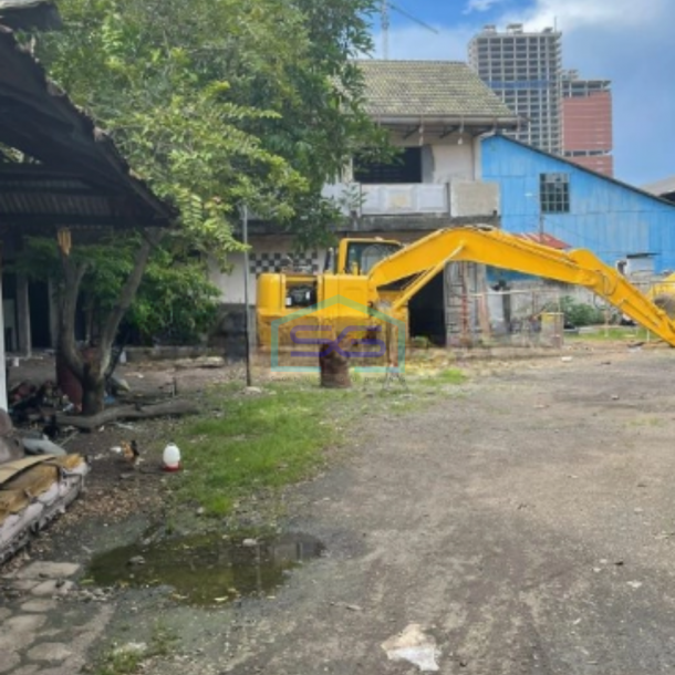 Dijual Tanah Include Bangunan Area Dukuh Menanggal, Gayungan Surabaya LT 2551m2-1