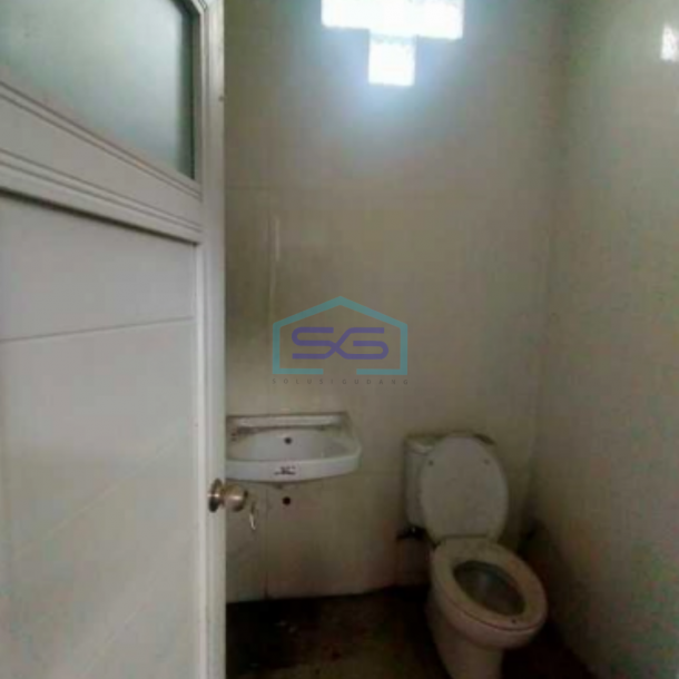 Disewakan Gudang Akses Jalan Bisa truk engkel Dukuh Kupang Surabaya LB 180m2-3