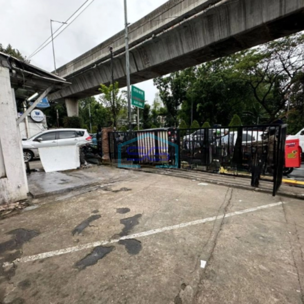 Disewakan Ruko Di Kebayoran Baru Luas Tanah 80 m²-1