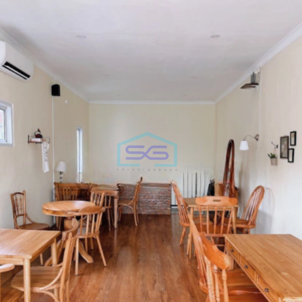 Disewakan Ruko 2 Lantai Di Kemang Luas Tanah 40 m²-1