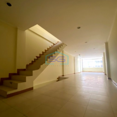 Disewakan Ruko 3 Lantai Di Fatmawati Luas Tanah  200 m²-2