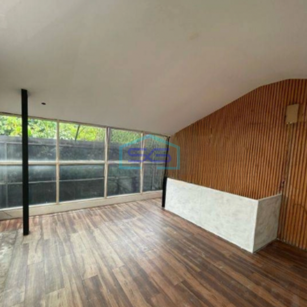 Disewakan Ruko 3 Lantai Di Kemang Luas Tanah 50 m²-1