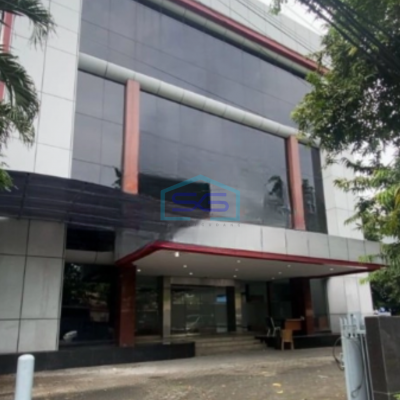 Disewakan Gedung Siap Pakai Jl Falatehan Kebayoran Baru Luas Tanah 1048 m²