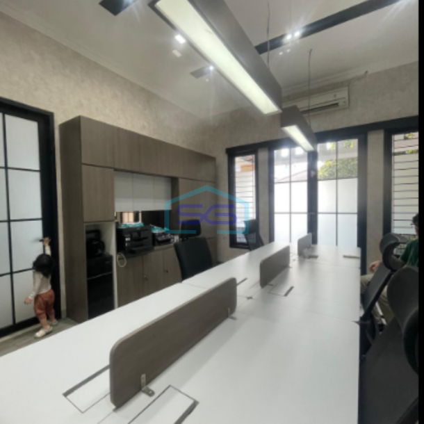 Disewakan Kantor Full Furnished Di Kebayoran Baru Luas tanah 350 m2-1