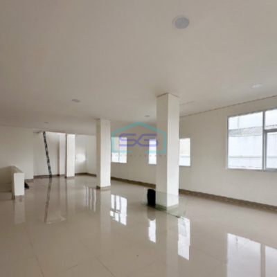 Dijual Ruko Luas Bangunan  324 m²  Lokasi di Tebet Jakarta Selatan