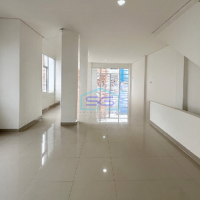 Dijual Ruko Luas Bangunan  324 m²  Lokasi di Tebet Jakarta Selatan