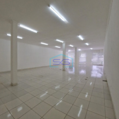 Disewakan Ruko Luas Tanah  200 m² Lokasi di Jakarta Selatan