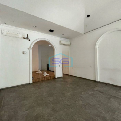 Disewakan Ruang Usaha 3.5 Lantai di Gandaria Jakarta Selatan LT 318m2