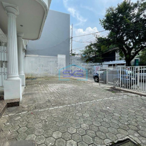 Disewakan Ruang Usaha 3.5 Lantai di Gandaria Jakarta Selatan LT 318m2-2