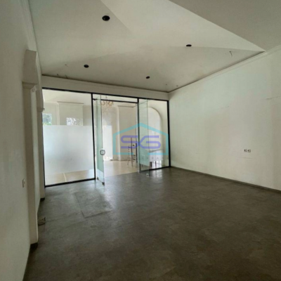 Disewakan Ruang Usaha 3.5 Lantai di Gandaria Jakarta Selatan LT 318m2