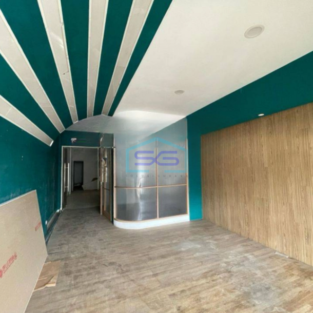 Disewakan Ruko 2 Lantai Dengan Rooftop Disewakan Di Area Kemang Jakarta Selatan LB 225m2-1