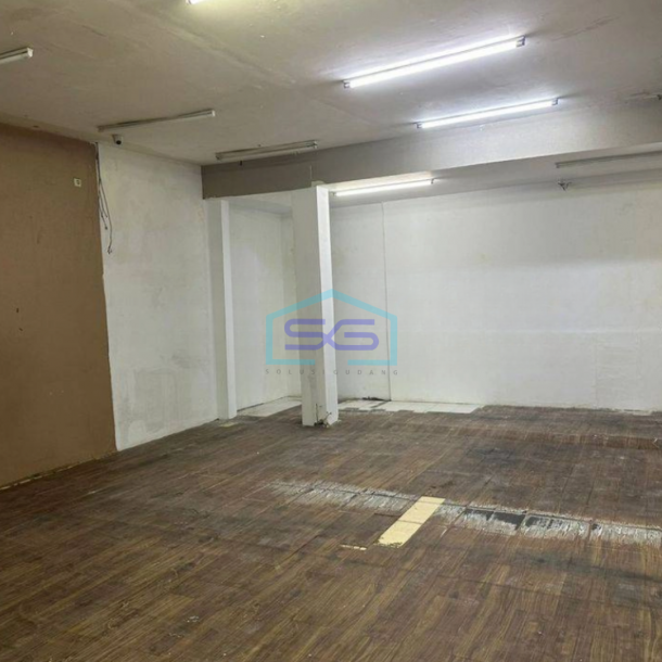 Disewakan Ruko 1 Lantai Lokasi Strategis Kebayoran Baru Jakarta Selatan LT 100m2-3