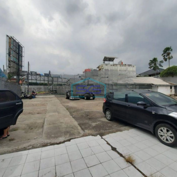 Dijual Tanah Strategis 1000m2 Cocok Untuk Usaha Di Cirendeu Raya Jakarta Selatan-2