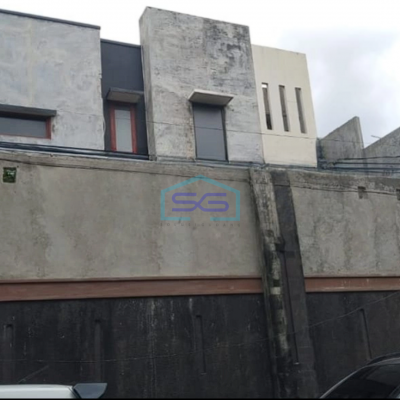 Disewakan Ruko Cocok Buat Kantor Di Jalan Wijaya Jakarta Selatan LT 900m2