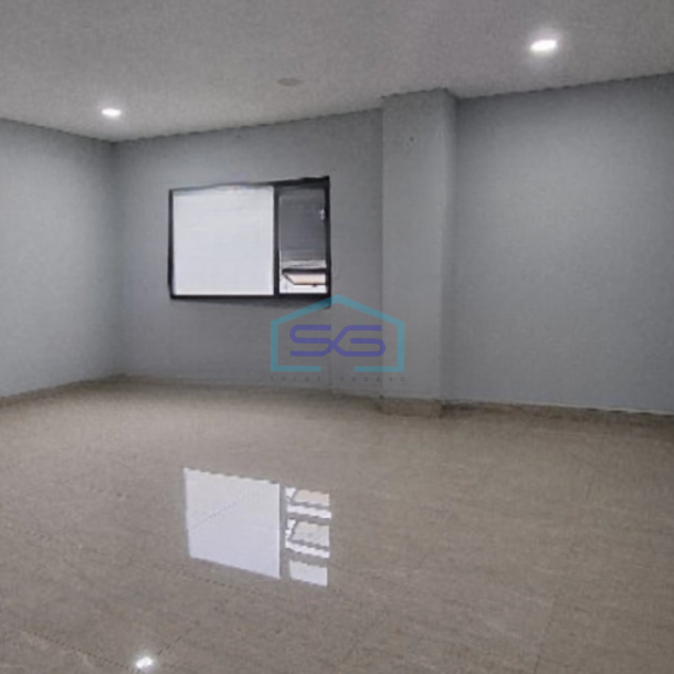 Disewakan Kantor Luas Tanah  1237 m² Lokasi di Kebayoran Baru Jakarta Selatan-3