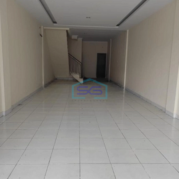 Disewakan Ruko Lokasi Strategis 2.5 Lantai Kemang Jakarta Selatan 3 Lantai-2