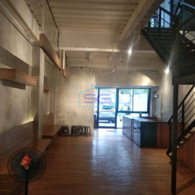 Disewakan Ruko Siap Pakai di Kebayoran Baru Jakarta Selatan LB 300m2