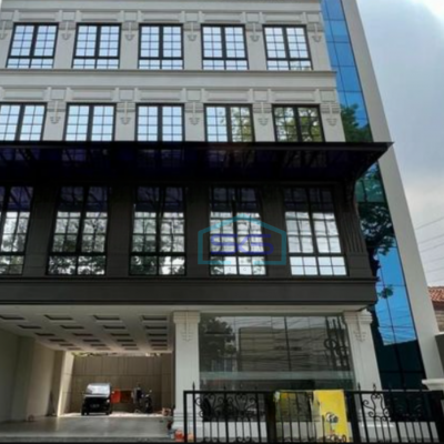 Dijual Kantor Luas Tanah 293 m² Lokasi di Kemang Jakarta Selatan