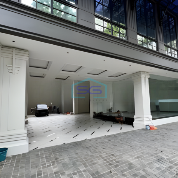 Dijual Kantor Luas Tanah 293 m² Lokasi di Kemang Jakarta Selatan-2
