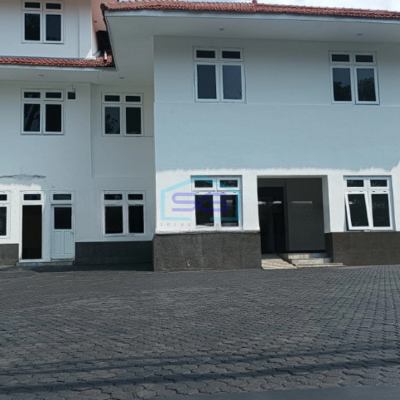 Dijual Ruang Usaha di Menteng Jakarta Pusat Komersial LB 2000m2