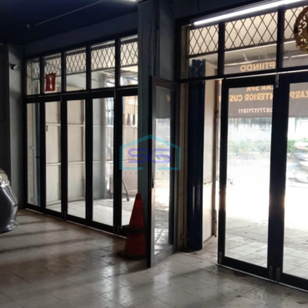 Dijual Ruko Gandeng 3 Lokasi Strategis Dekat Pondok Indah Dan Bintaro Luas Tanah 312 m²-2