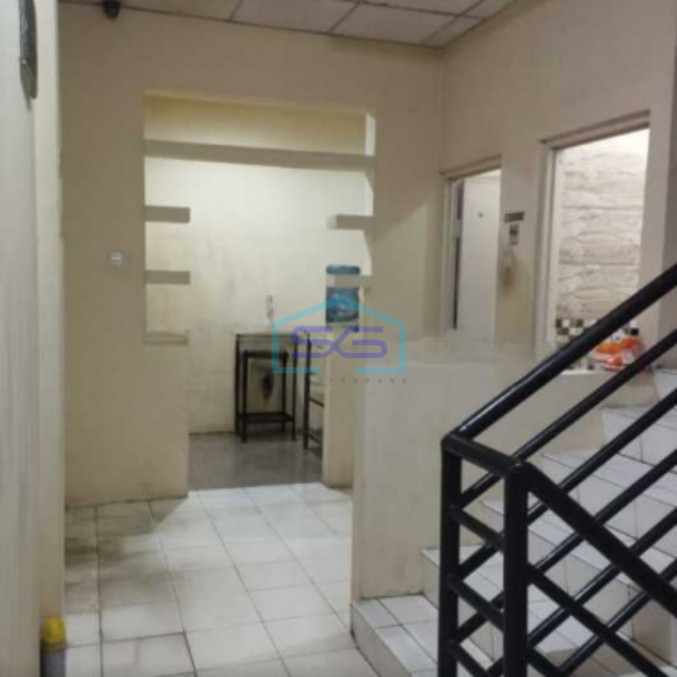 Disewakan Siap Pakai Lokasi Strategis Ruko Sentra Gading Gading Serpong, Tangerang Luas Bangunan 237 m²-3