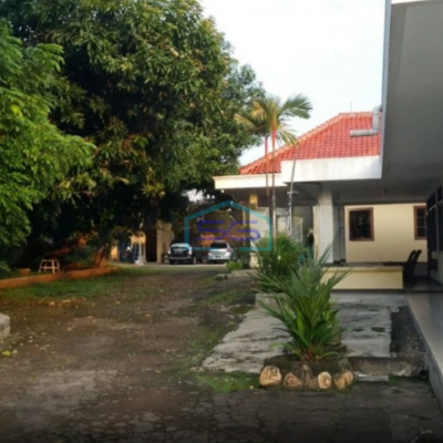 Dijual Tanah Beserta Bangunan Di Jl. Kemandoran, Kebayoran Lama Jakarta Selatan Luas Tanah  1970 m²