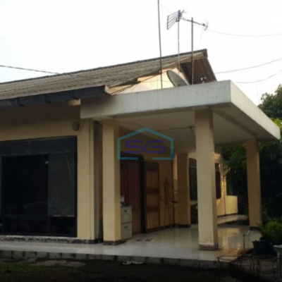 Dijual Tanah Beserta Bangunan Di Jl. Kemandoran, Kebayoran Lama Jakarta Selatan Luas Tanah  1970 m²