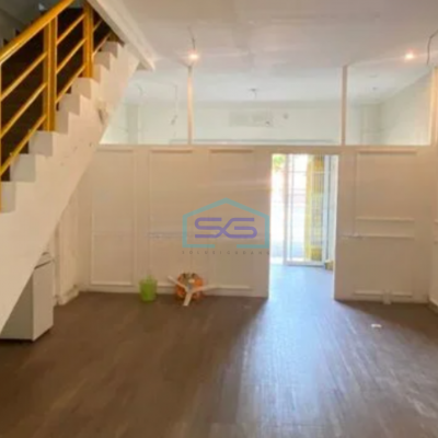 Disewakan Ruko 2.5 Lantai Rapi Siap Pakai Di Golden Vienna Bsd Tangerang Luas Bangunan  120 m²