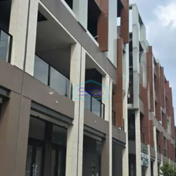 Disewakan Ruko 3.5 Lantai Gandeng 3 di Daikanyama Bsd Tangerang Luas Bangunan  900 m²-1