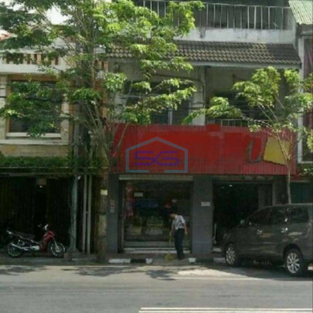 Dijual Ruko Murah 3 Lantai Tengah Kota Jalan Utama Yogyakarta LB3 00m2-1