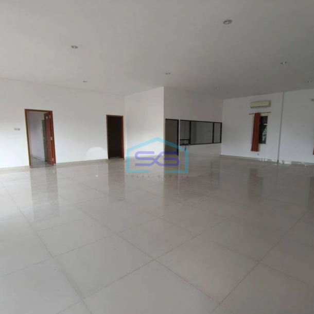 Disewakan Gudang Besar Plus Kantor Murah Area Gamping Sleman Dekat Ringroad LT 2000m2-2