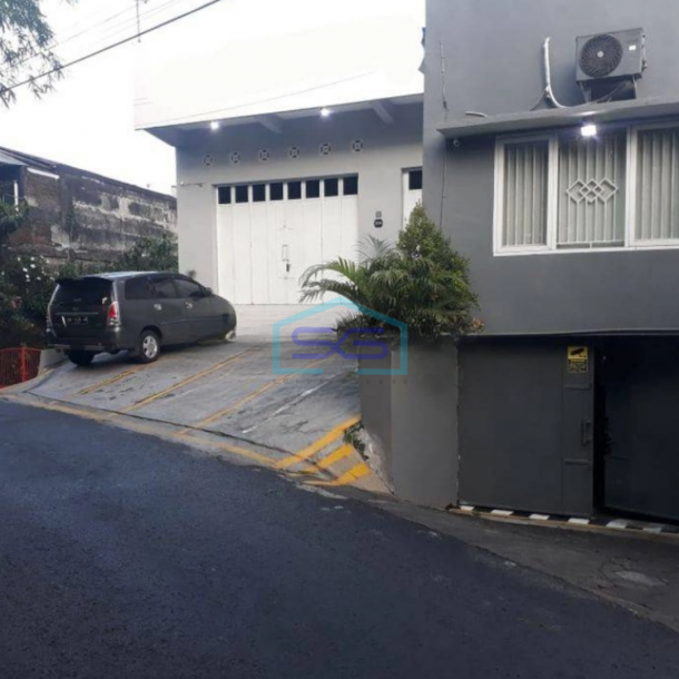 Dijual Ruko Murah Besar Cocok Kantor dekat Jalan Monjali & Tugu Jogja LB 600m2 Yogyakarta-2